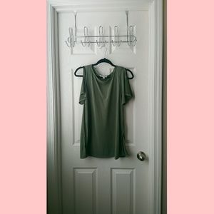 Soft and sexy sleeve cut shirt